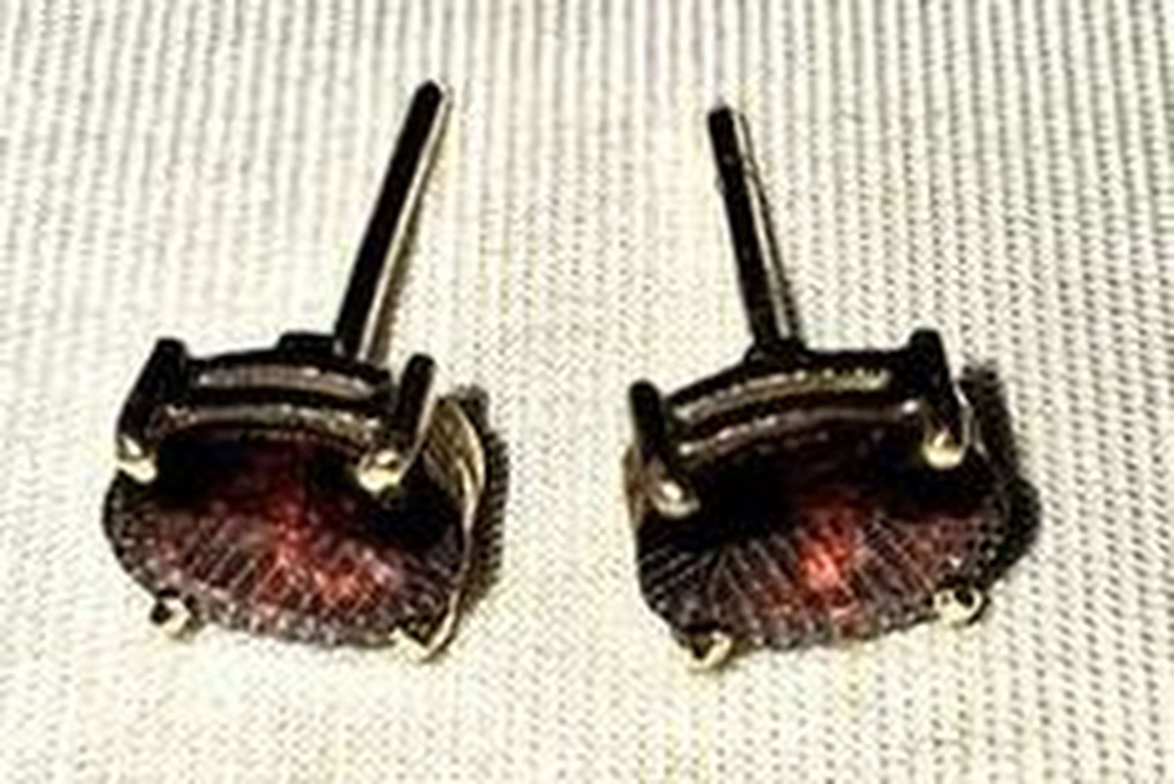14KT Gold Ruby Stud Earrings