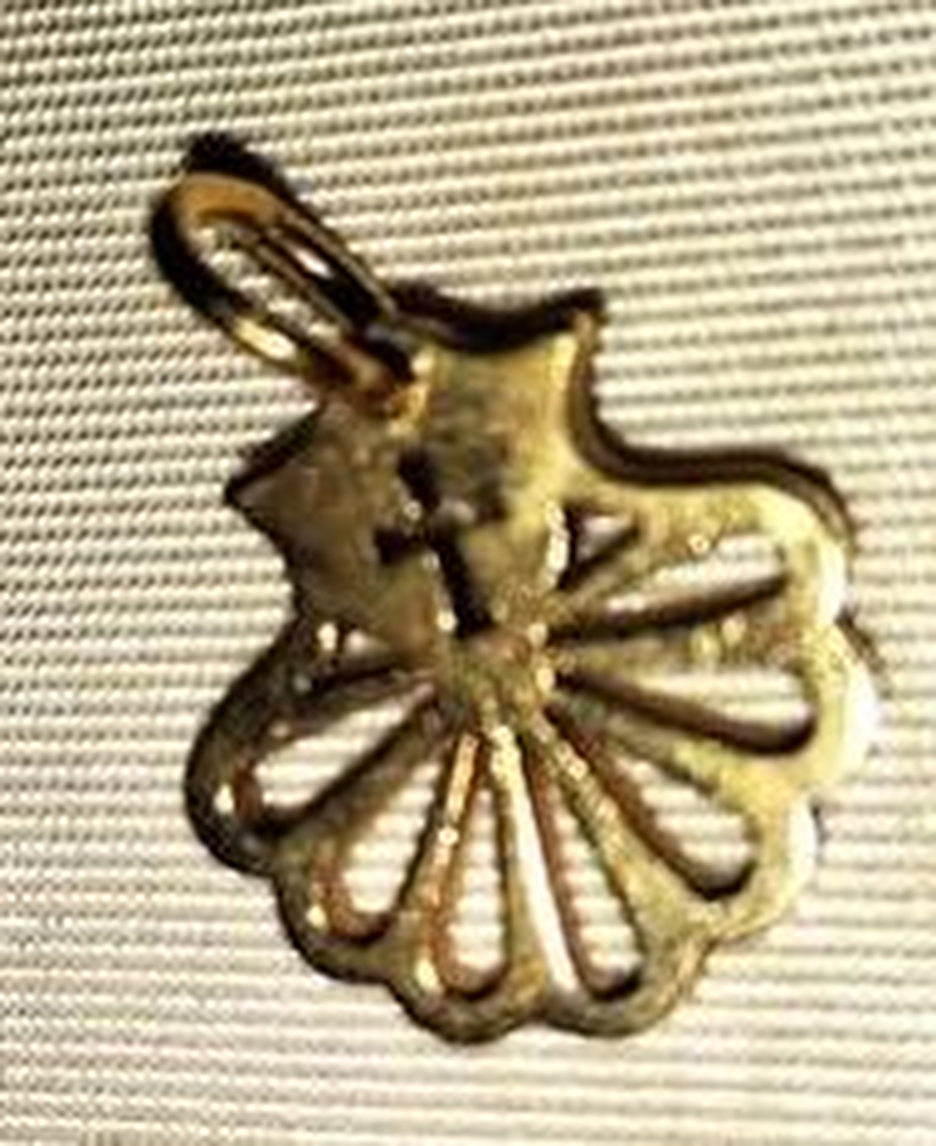 14KT Gold Scallop Shell Cross Pendant