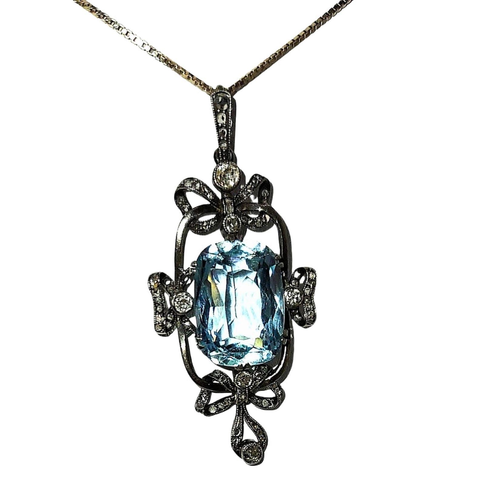 Belle E'poque Aquamarine Pendant