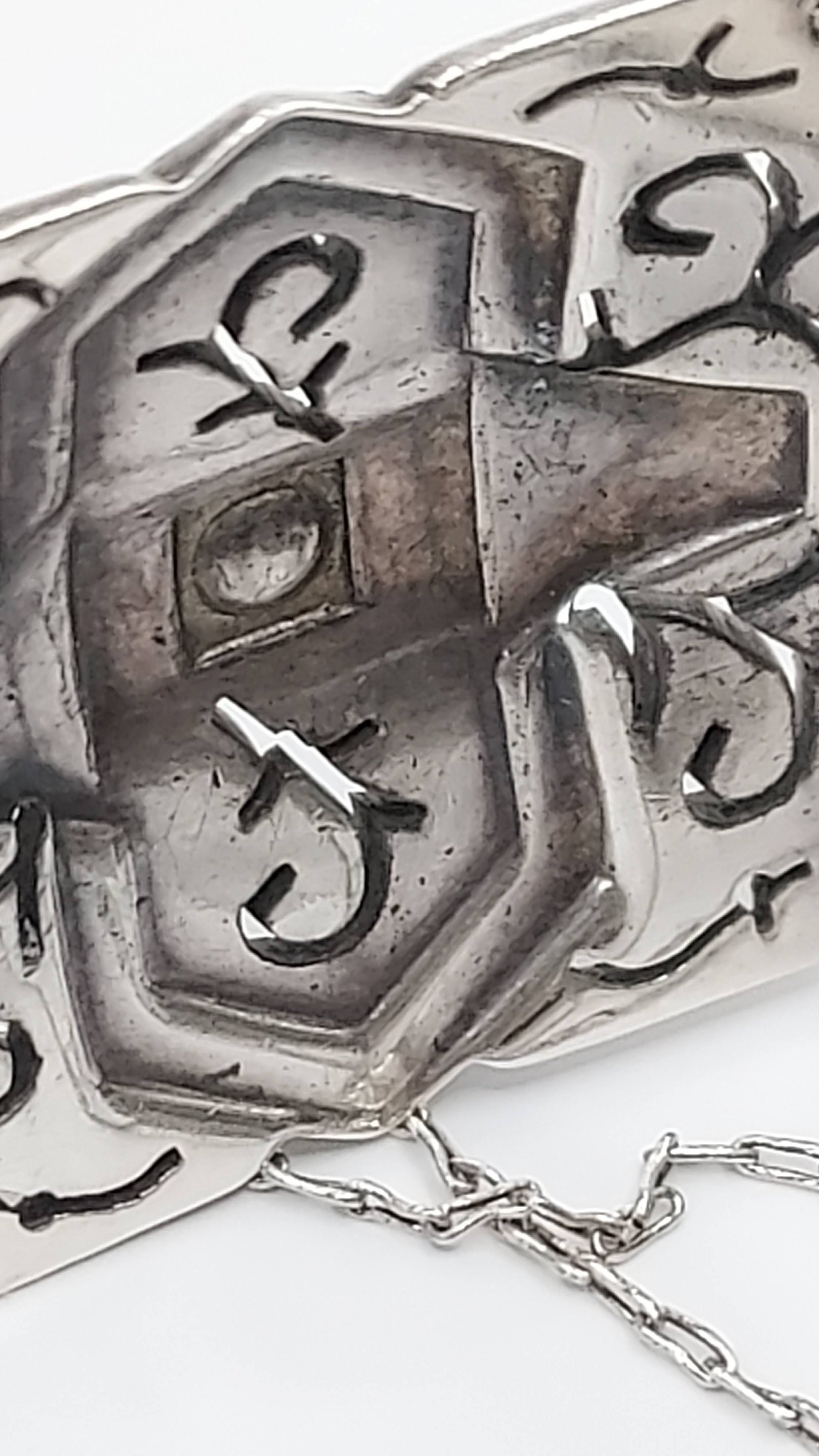 Industria Argentina 900 Silver Bracelet, 5 segments, cut metalwork, ornamented with marquisites.