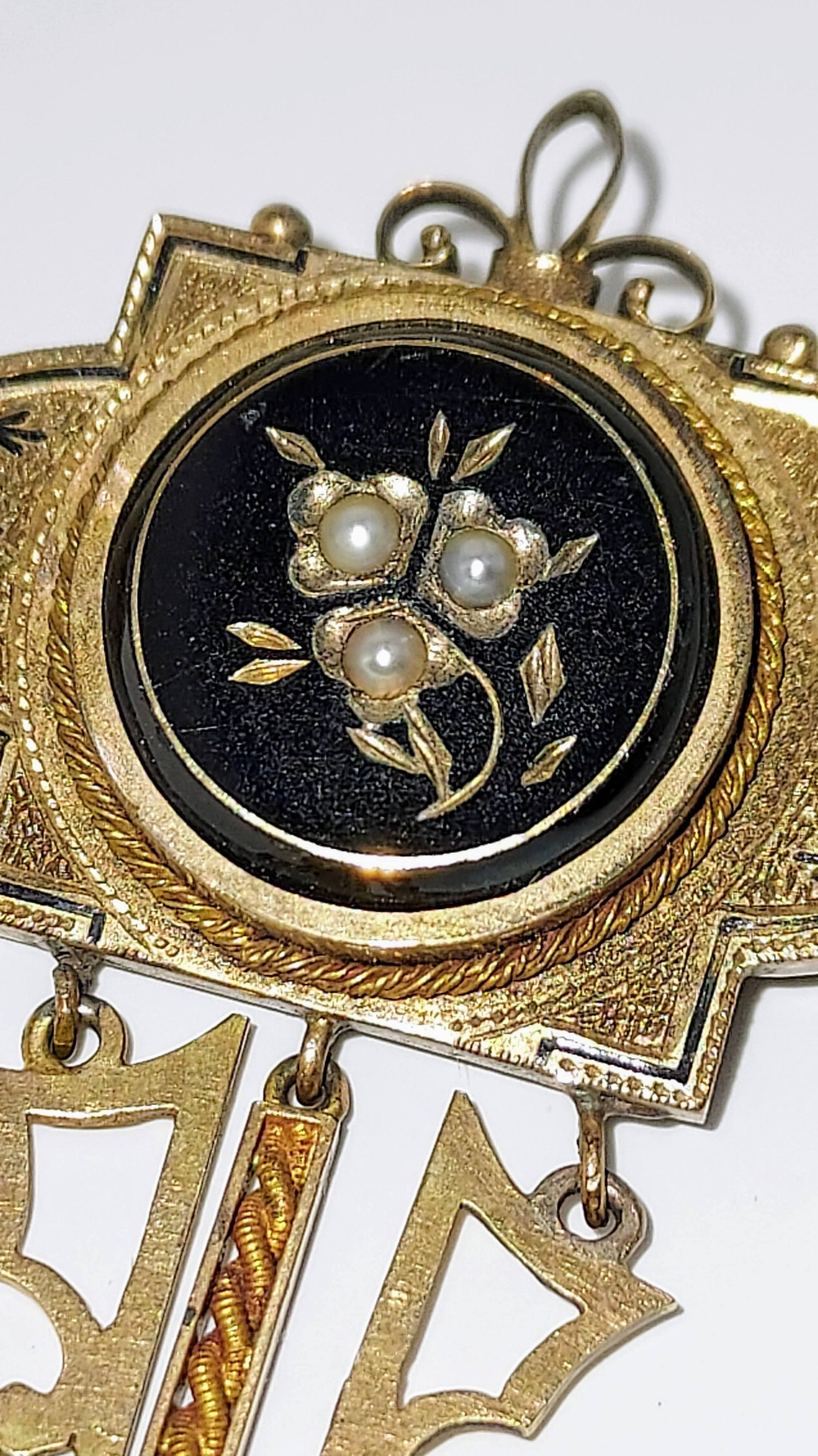 Victorian 10K Gold Onyx & Pearl Enamel Pin with Dangles