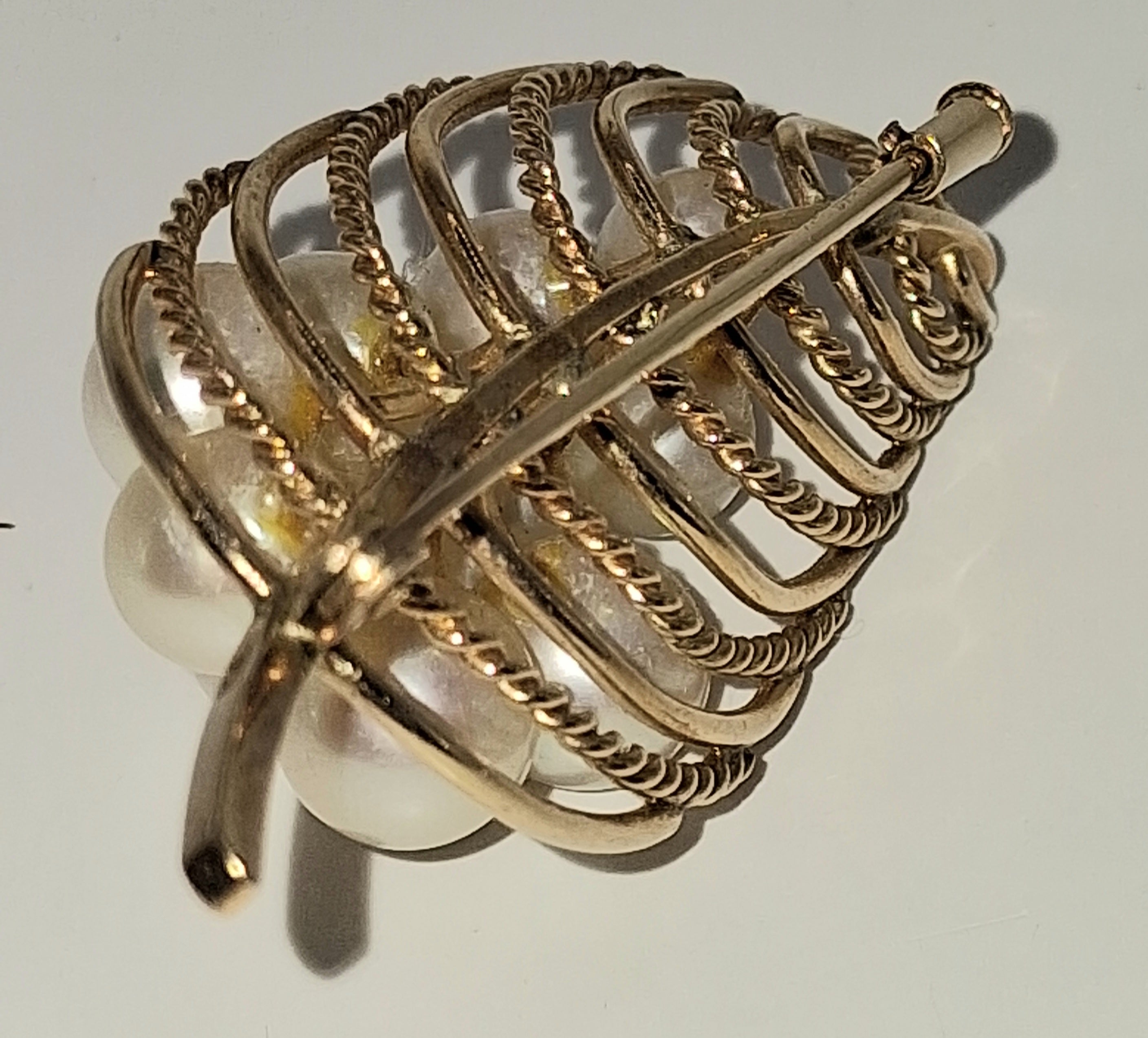 Pearl Leaf Brooch in 14KT Gold