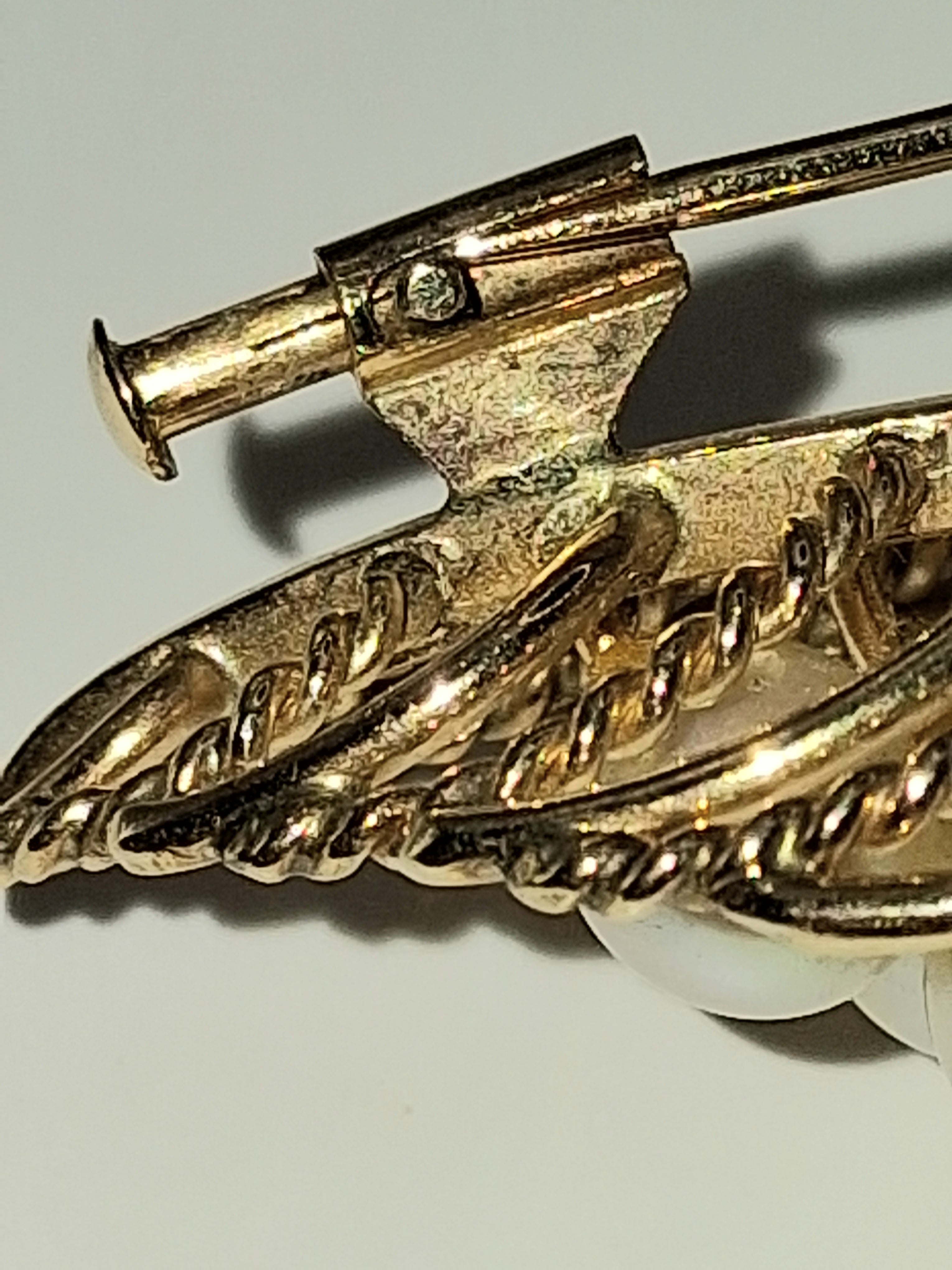 Pearl Leaf Brooch in 14KT Gold