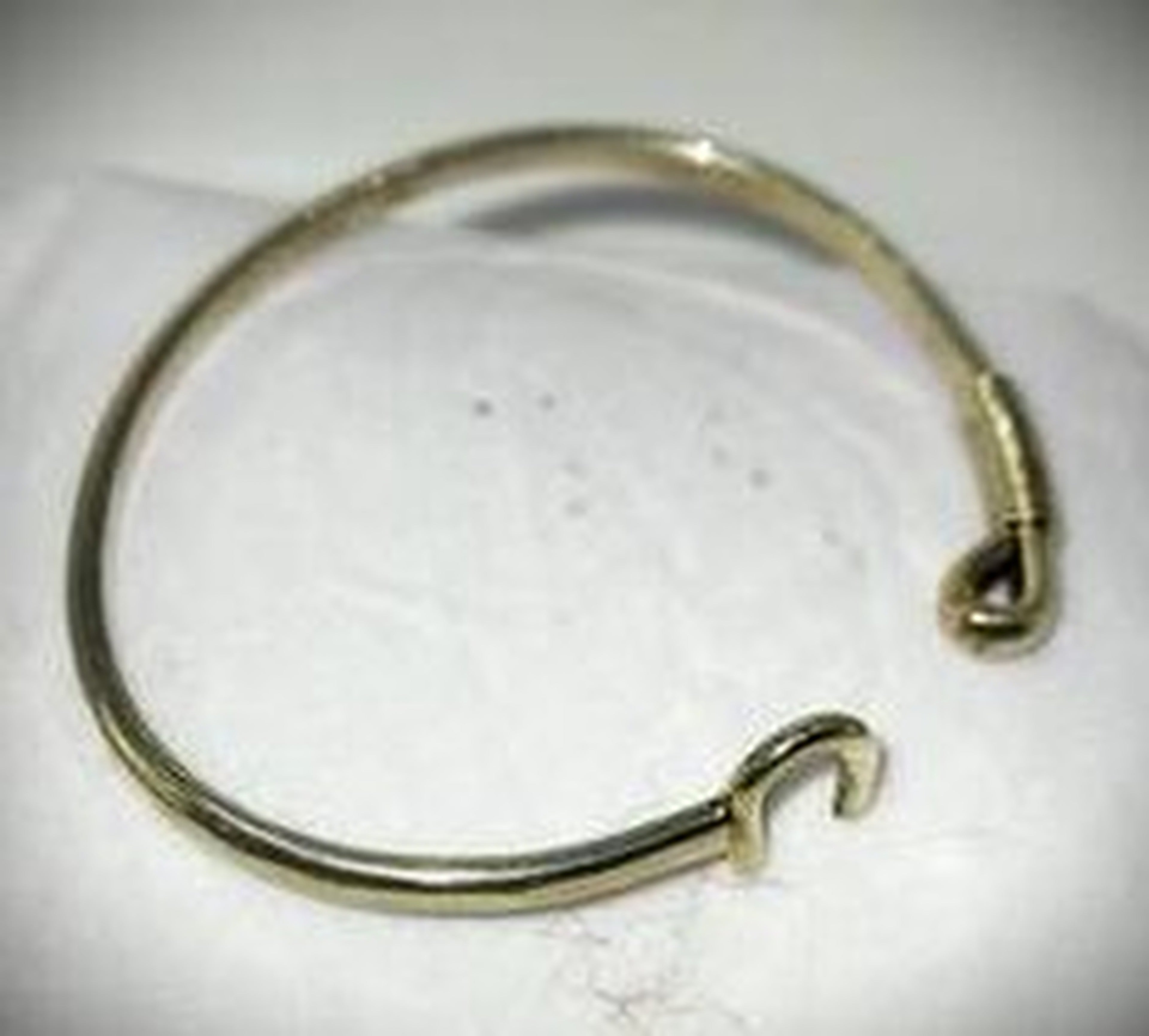 “Sonya, St. Croix” Petite Hook & Eyelet Bracelet