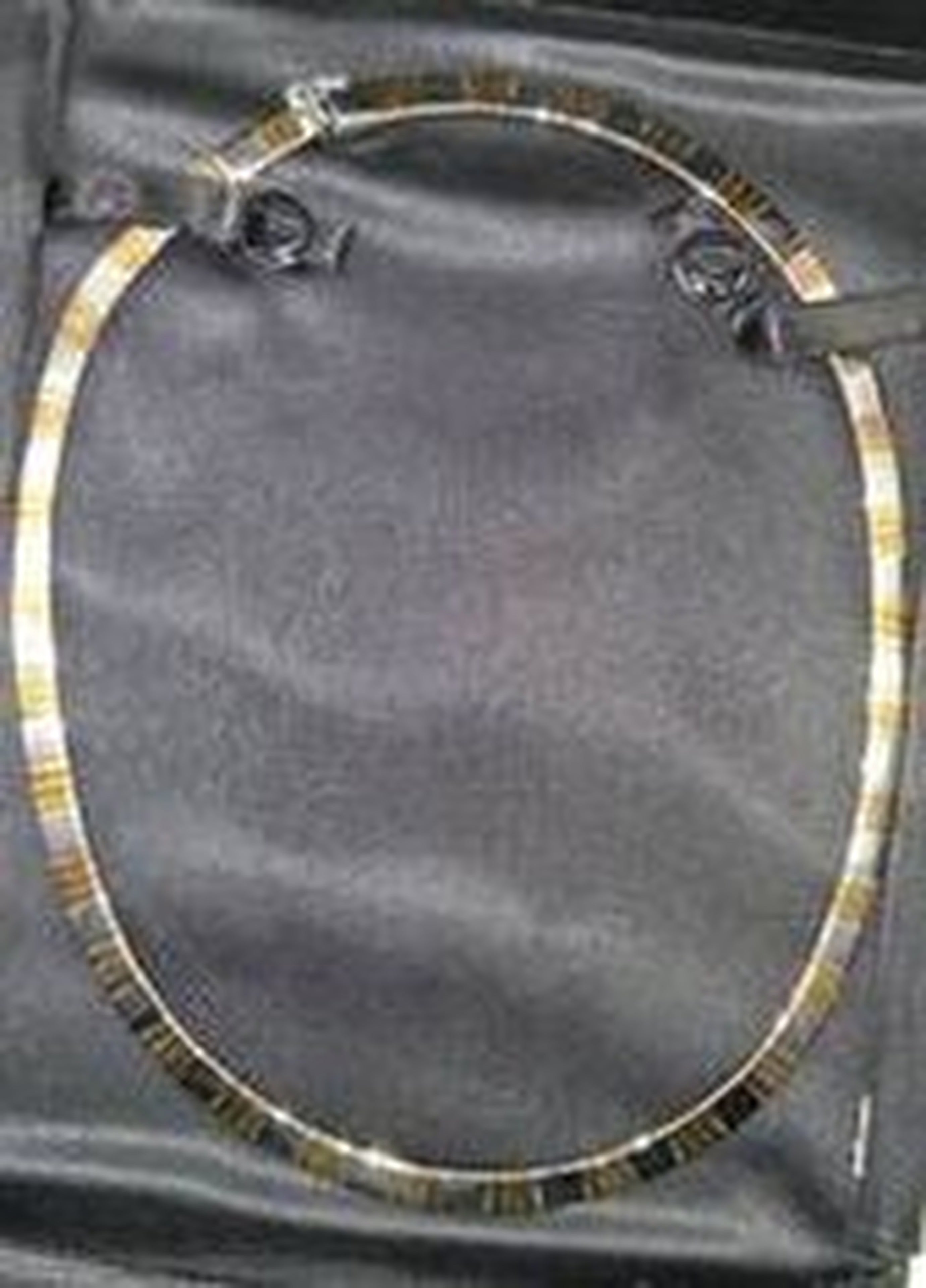 Tri-Color Gold & Silver Choker — Presentation Folder