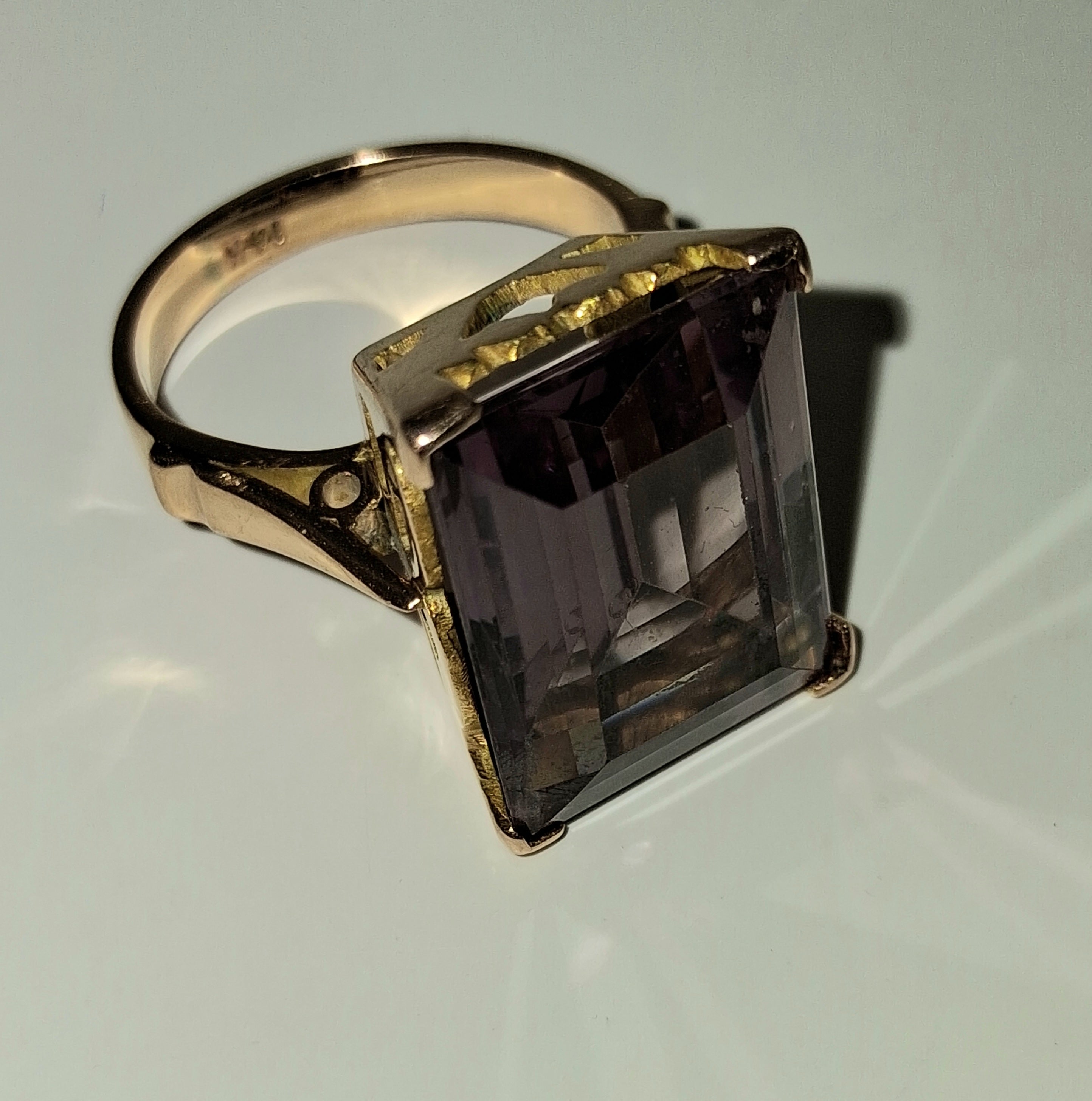 Victorian Lavender Stone Ring — 10KT Gold Filigree