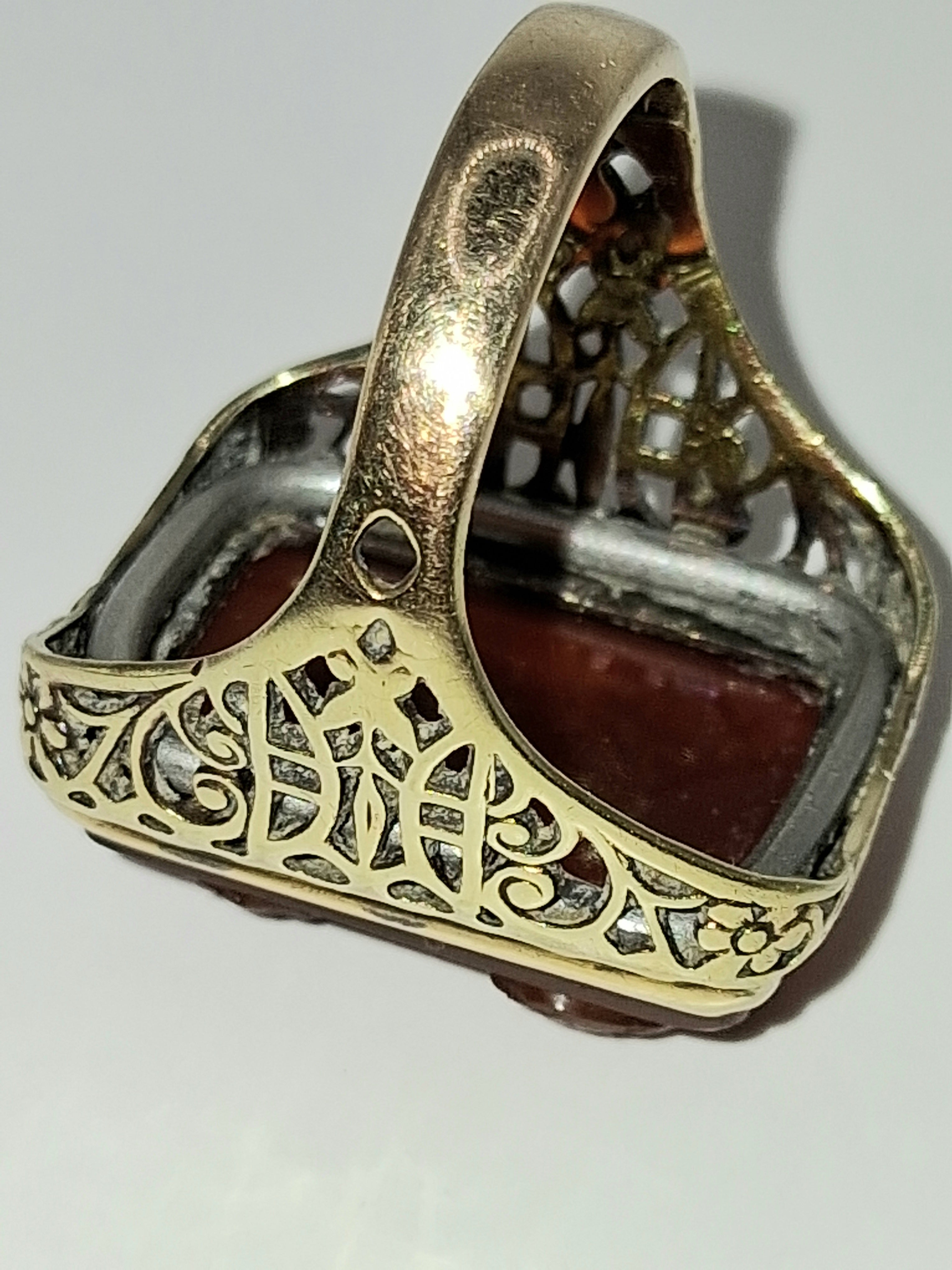 Victorian Men’s Amber Cameo Ring — Gold Filigree